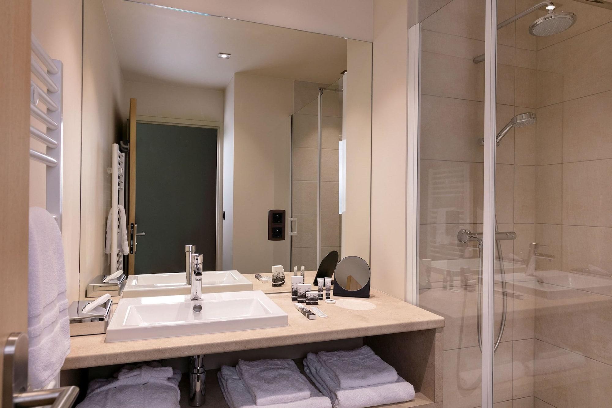Best Western Plus Hotel Escapade Senlis Senlis  Esterno foto
